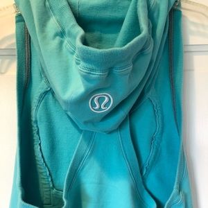Lululemon Athletica racerback sleeveless hoodie M